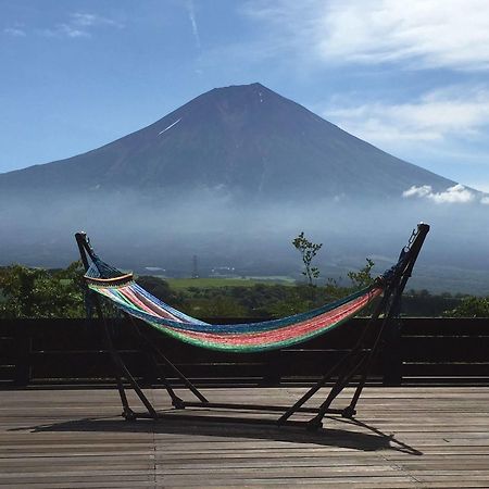 Sun & Moon Club Bed & Breakfast Fujinomiya Exterior photo