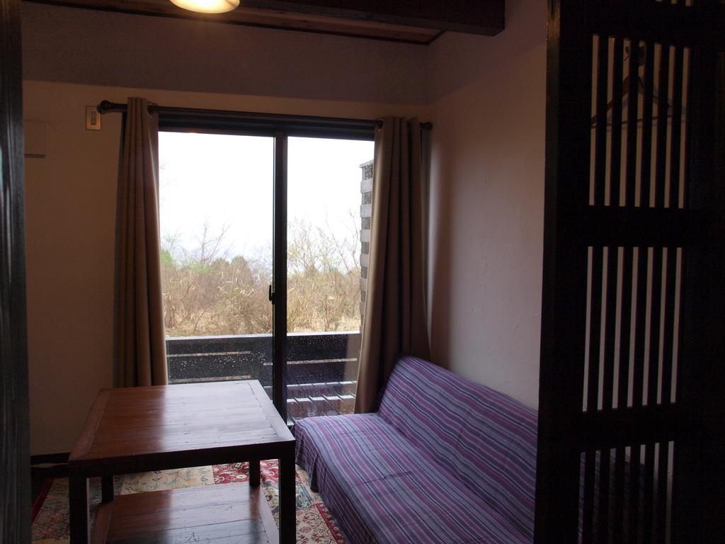 Sun & Moon Club Bed & Breakfast Fujinomiya Room photo