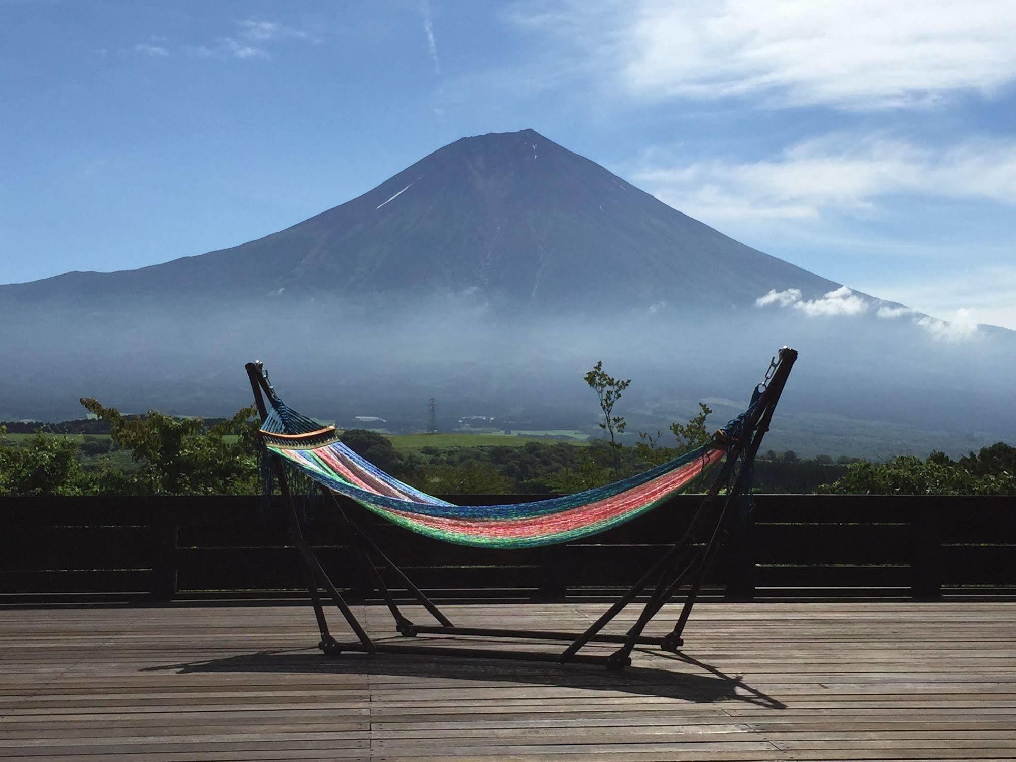 Sun & Moon Club Bed & Breakfast Fujinomiya Exterior photo