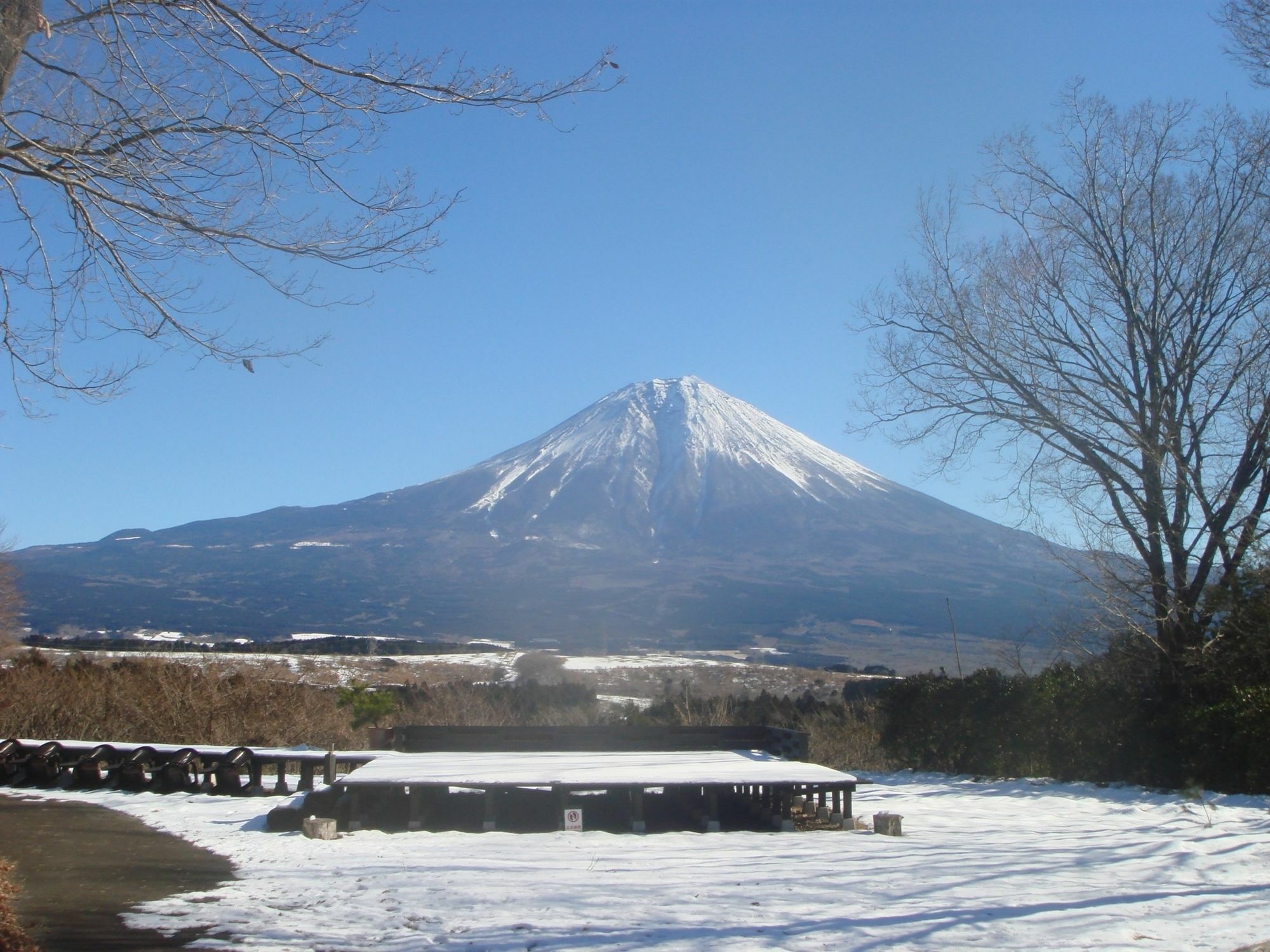 Sun & Moon Club Bed & Breakfast Fujinomiya Exterior photo